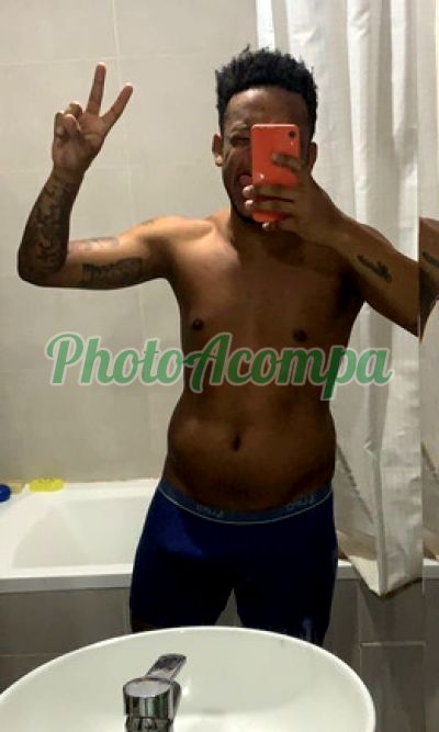 Yuri, garoto de programa na Zona Leste (SP)