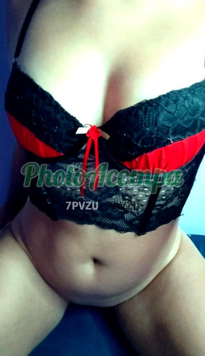 Lavínia, escort em Praia Grande