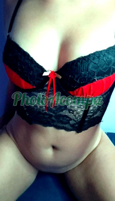 Lavínia, escort em Praia Grande