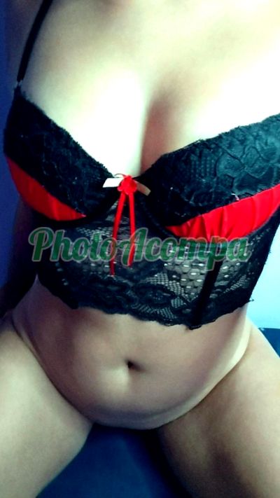 Lavínia, escort em Praia Grande