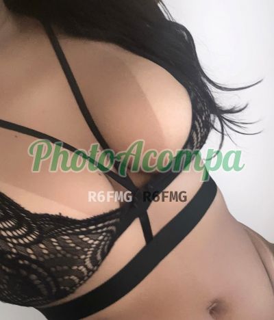 Rainha Do Anall, mulher que faz videochamadas e sexting