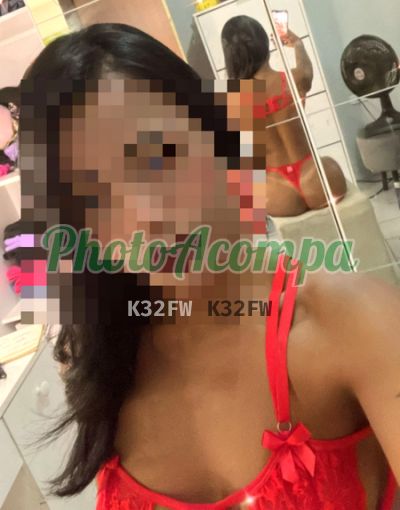 Lary, garota de programa em Capoeiras