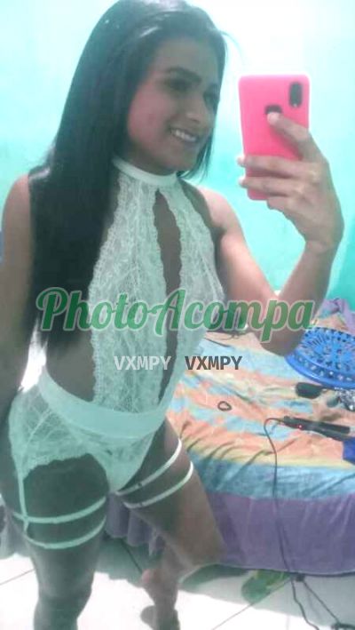 Sophia, travesti em Suzano
