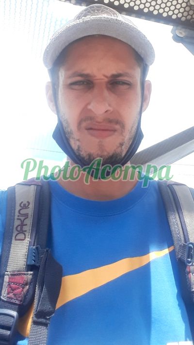 Juninho, garoto de programa no Brooklin (SP)