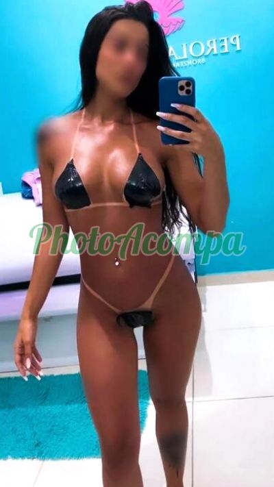 Mel Perrolt, garota de programa em Praia Grande