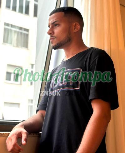 André, garoto de programa em Copacabana (RJ)