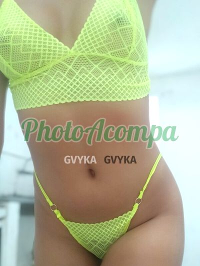 Priscila, mulher que faz massagens eróticas em Salvador