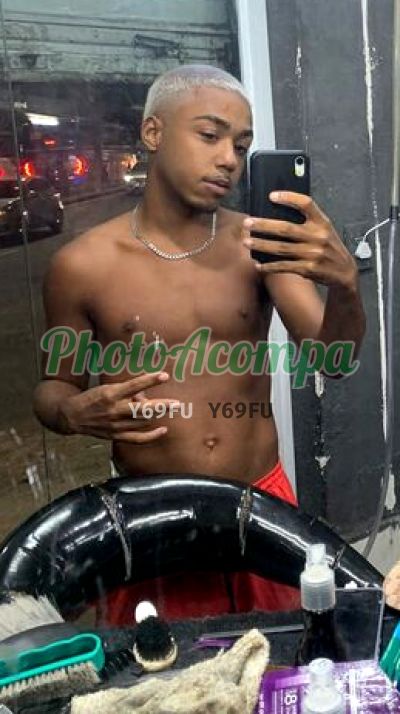 Vítor, garoto de programa na Zona Norte (RJ)