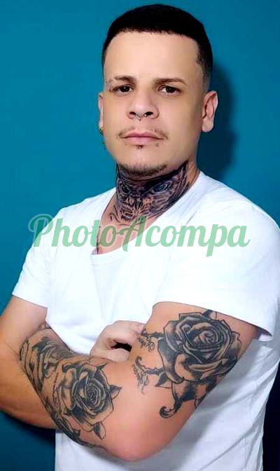 Theo (11) 95765-5637, homem que faz massagens eróticas em Santos