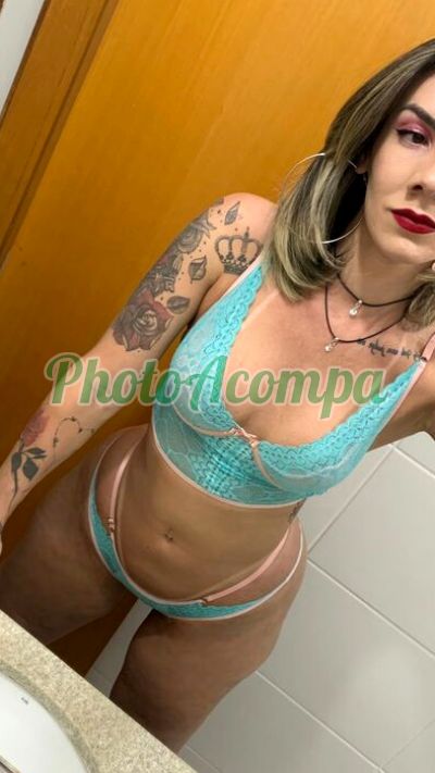 Babi Araujo, travesti em Uberaba