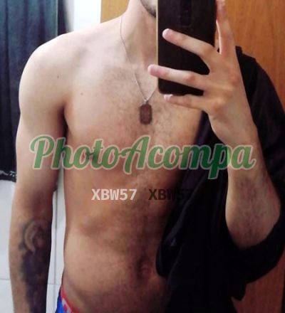 Rony, garoto de programa em Copacabana (RJ)