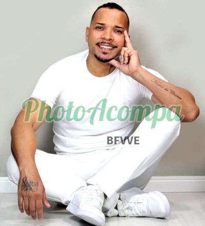 Ailton Pires (11) 91483-8582, Homem que faz massagens eróticas na Saúde (SP)
