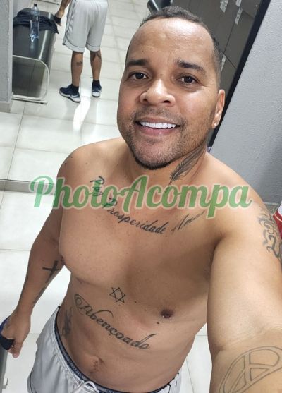 Ailton Pires (11) 91483-8582, Homem que faz massagens eróticas na Saúde (SP)