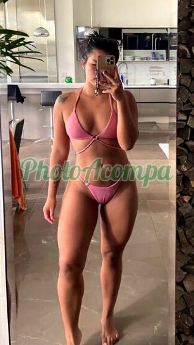 Mia, garota de programa em Copacabana (RJ)