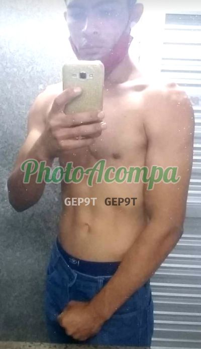 Oliveira, garoto de programa em Goiânia