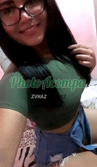 Carla, mulher que faz videochamadas e sexting