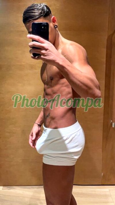 Mi Brito, garoto de programa em Brasília