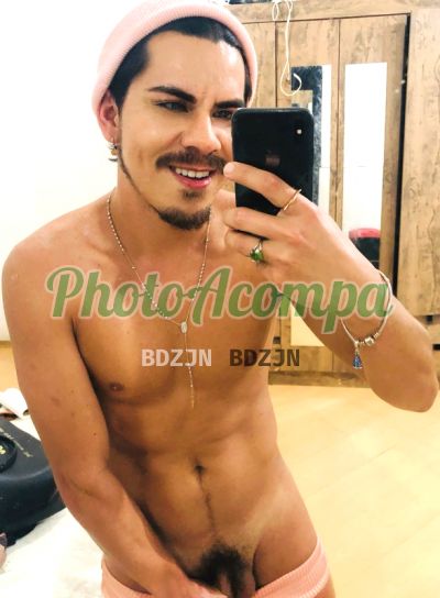 Erik, garoto de programa na República (SP)