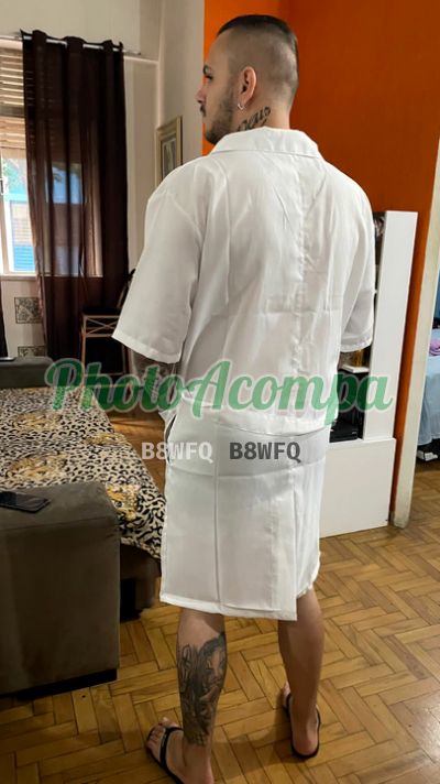 Rodrigo Max, homem que faz massagens eróticas na Consolação (SP)