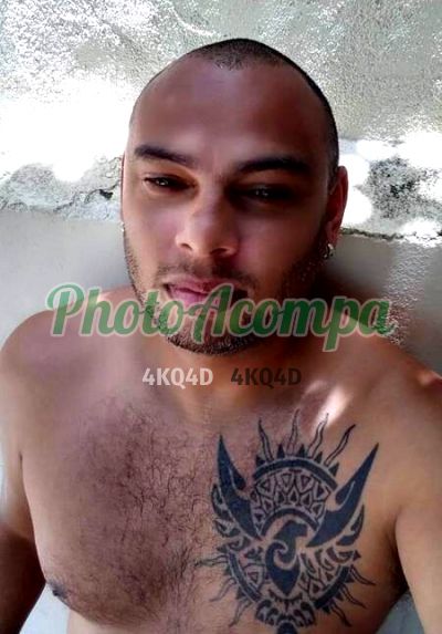 Hector Suez, garoto de programa em Macaé