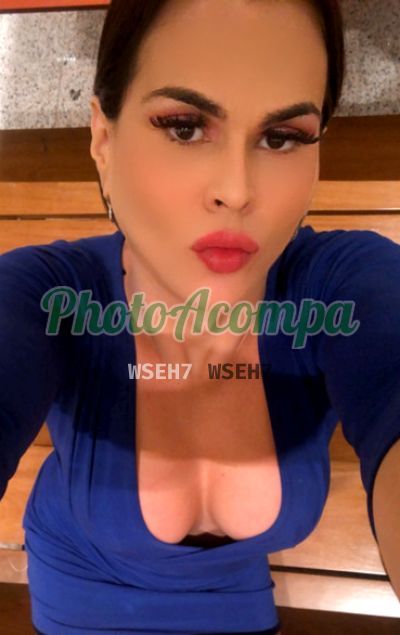 Fernanda, transex no Centro (RJ)