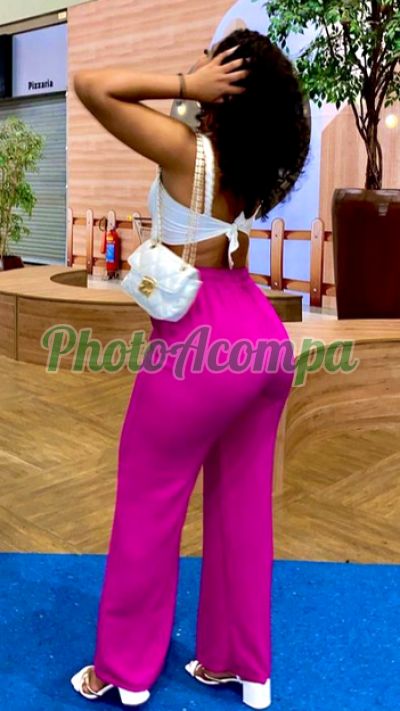 Ayla, garota de programa em Praia Grande