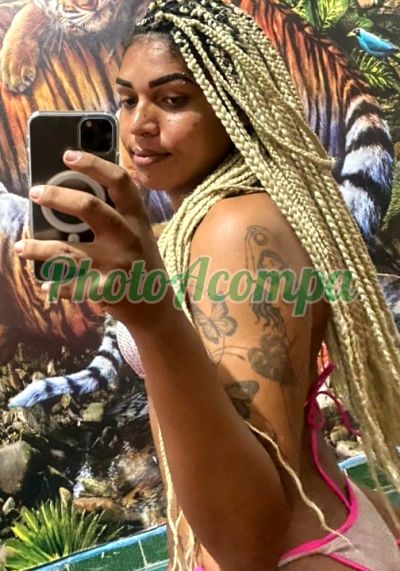 Emmanuelle, transex em Duque de Caxias