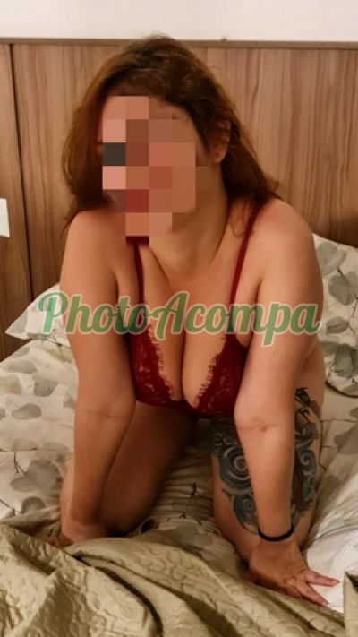 Red Fairy, mulher que faz videochamadas e sexting