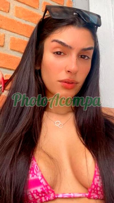Rebeca, acompanhante em Joinville