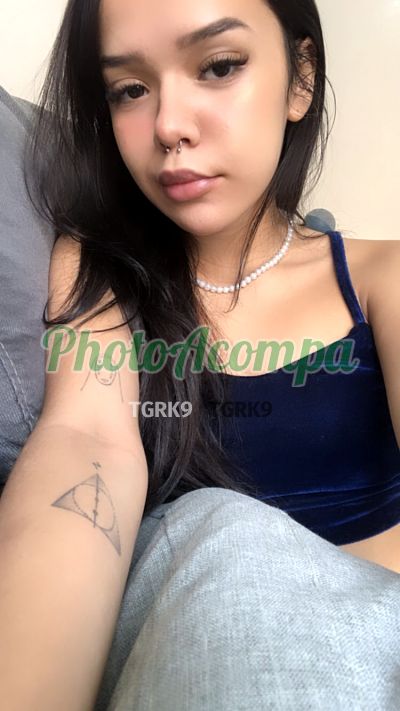 Larissa, mulher que faz videochamadas e sexting