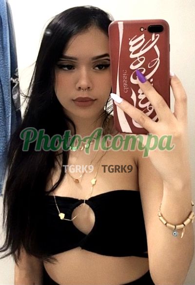 Larissa, mulher que faz videochamadas e sexting
