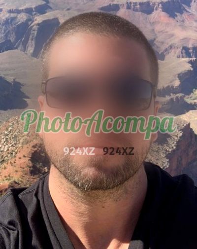 Victor Montanna, homem que faz massagens eróticas em Macaé