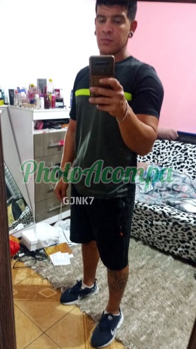 Lucas, garoto de programa em Poá