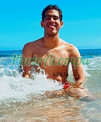 João Vitor Carmo, homem que faz massagens eróticas em Salvador