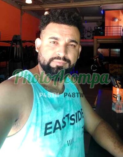 Jhonatan Tantra, garoto de programa em Americana