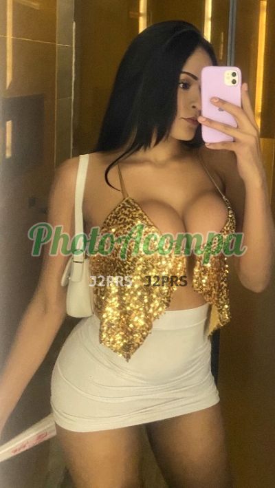 Keylla Lopes, travesti na Lapa (SP)