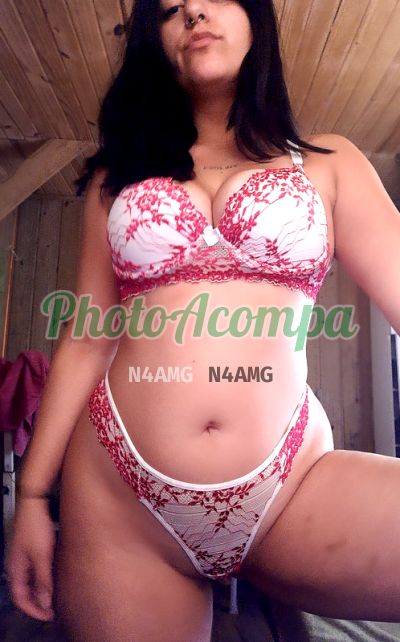 Rafaela Martins, mulher que faz videochamadas e sexting