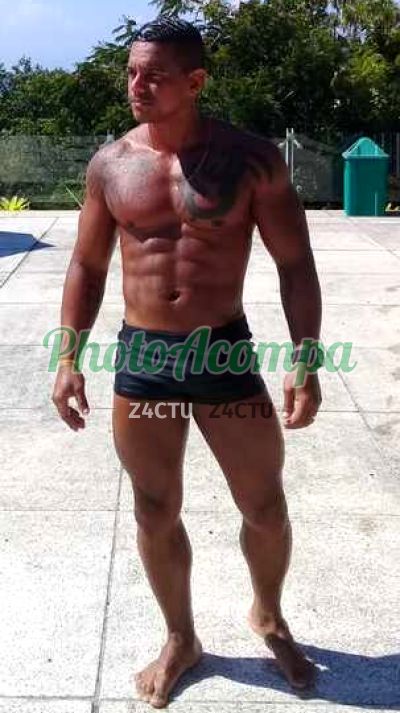 Bernardo, Homem que faz massagens eróticas no Recreio dos Bandeirantes (RJ)