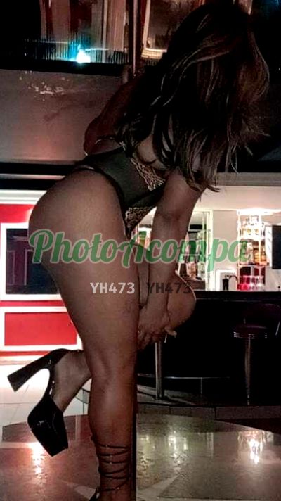 Agatha, mulher que faz massagens eróticas em Niterói