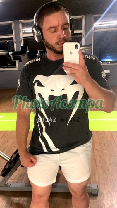 Isaac Xavier, garoto de programa em São Paulo