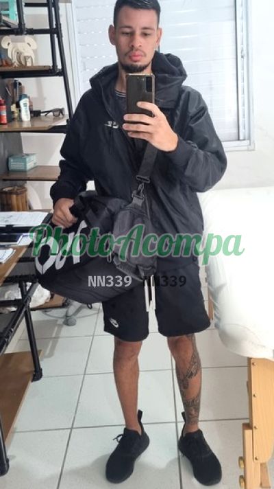 Diogo, homem que faz massagens eróticas em São Paulo