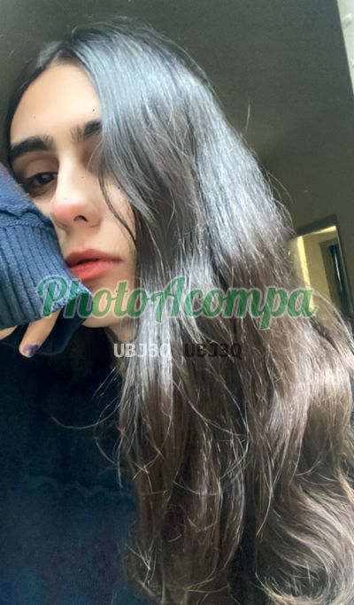 Babi Melo, transex em Copacabana (RJ)