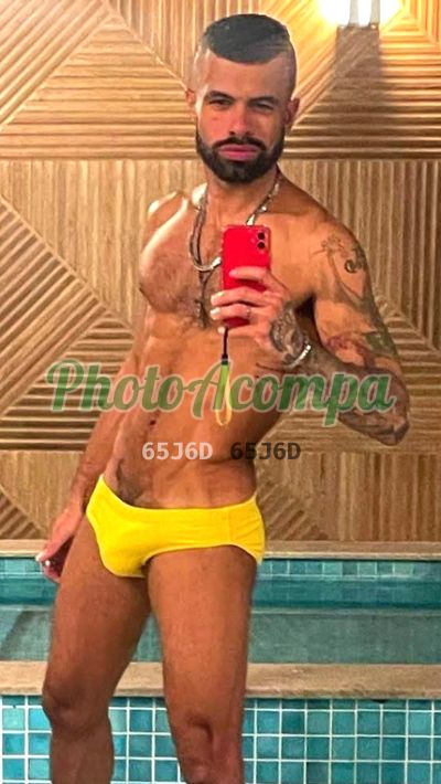 Raphael, garoto de programa no Centro (SP)