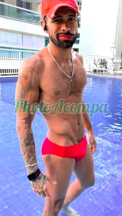 Raphael, garoto de programa no Centro (SP)