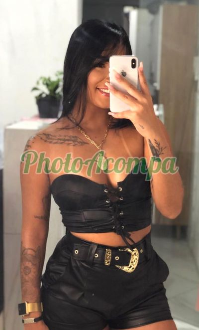 Sabrina Karla, garota de programa em Praia Grande