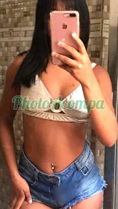 Emy, Garota de programa em Porto Seguro