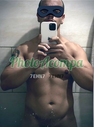 Briam Coronel, garoto de programa em São Paulo