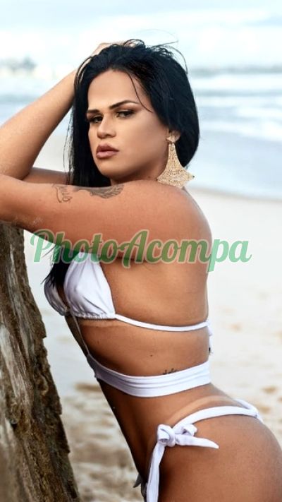 Amandinha, travesti em Boa Viagem (Recife)