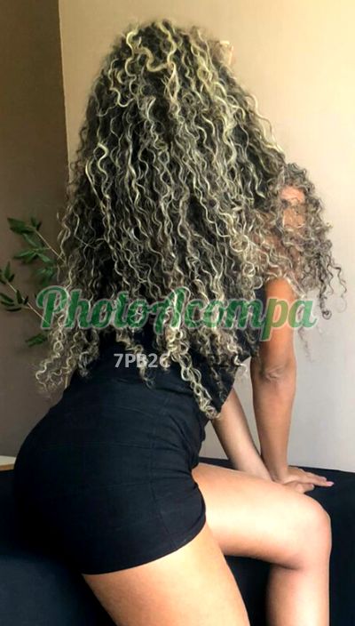 Felícia, massagista no Recreio dos Bandeirantes (RJ)