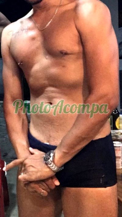 Moreno Gostoso, garoto de programa no Guarujá